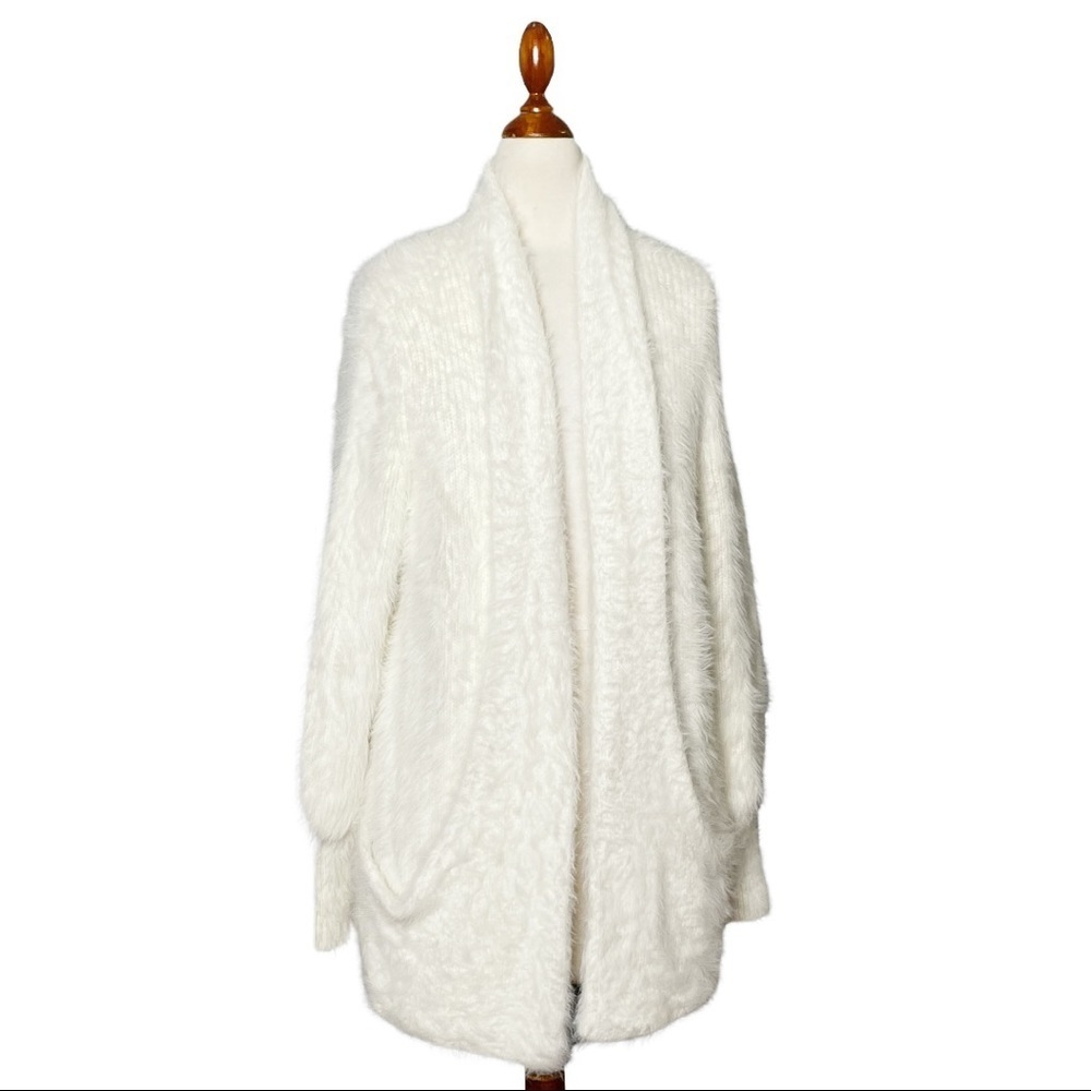 Anthropologie White Pocketed Eyelash Fuzzy Cozy Open Front Cardigan Size Small - Picture 3 of 14